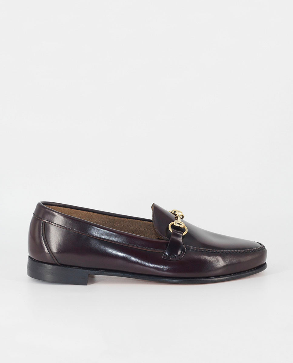 mocasines de hombre con adorno metálico