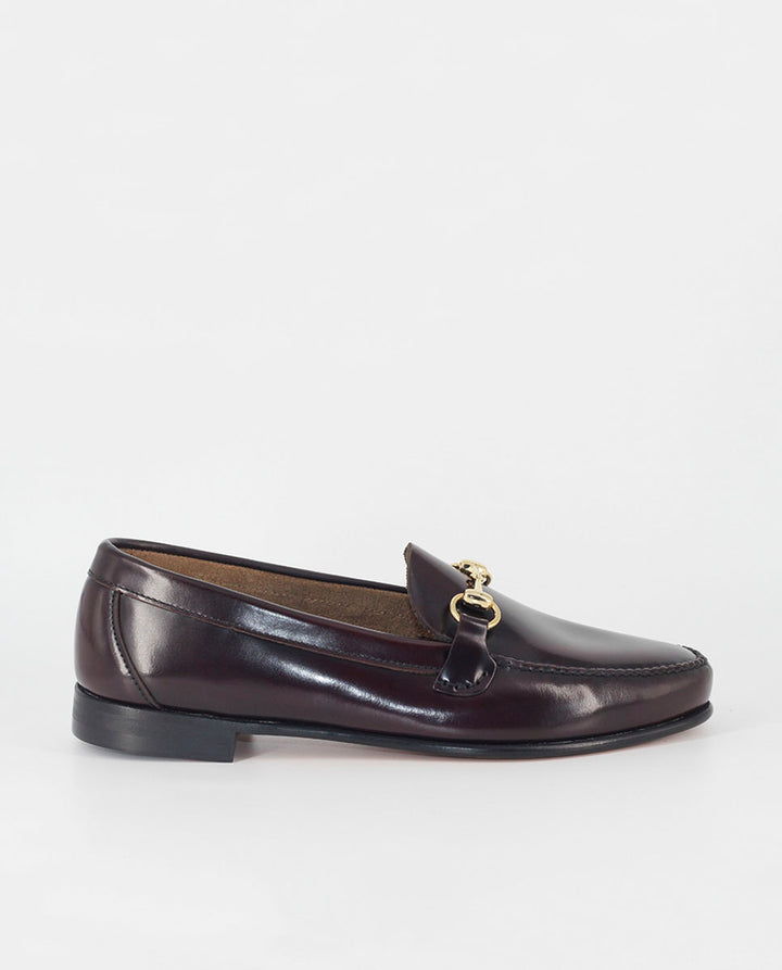 mocasines de hombre con adorno metálico