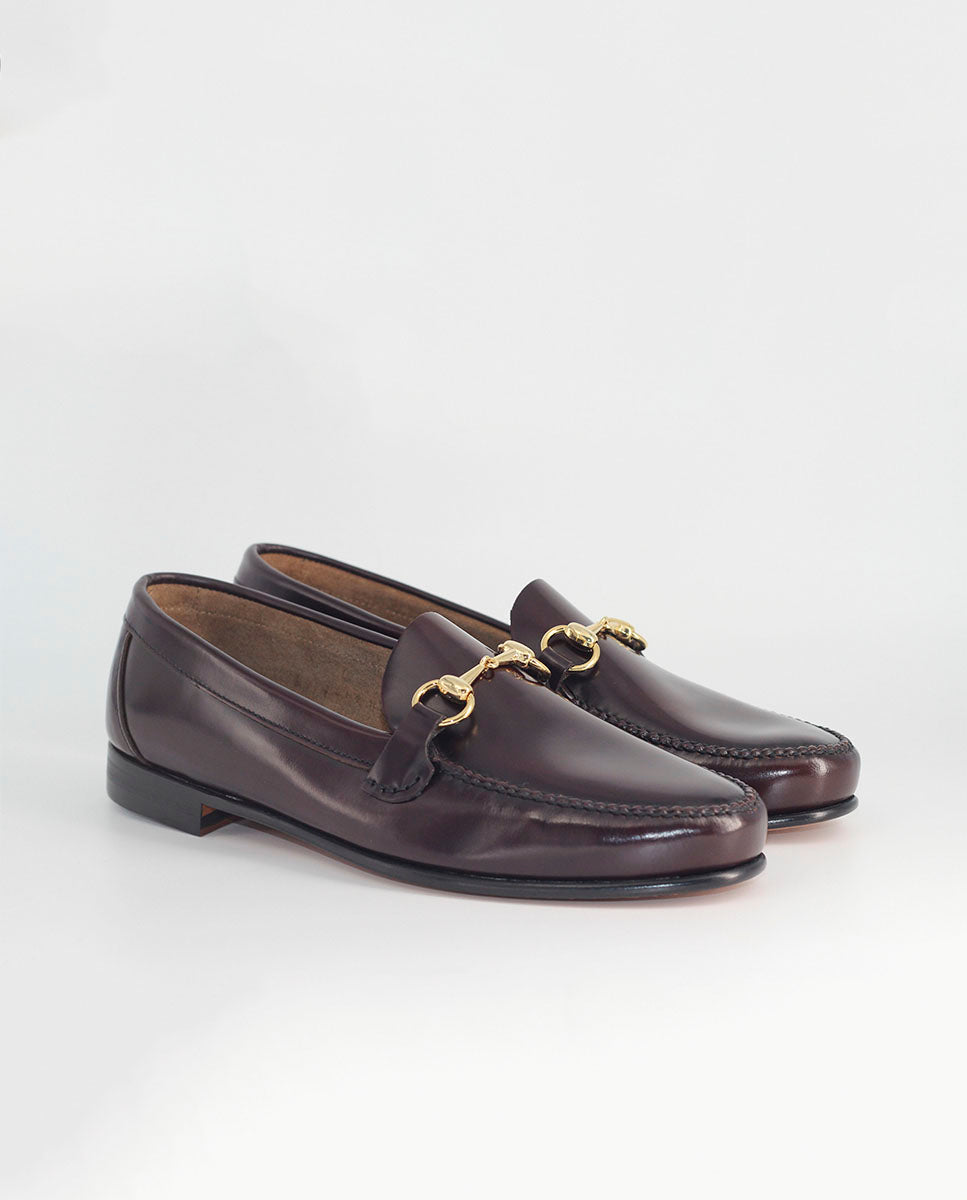mocasines de piel de becerro de color sirach con adorno en el empeine